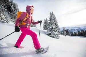 7 Best Snowshoes - Top Picks for Men and Women